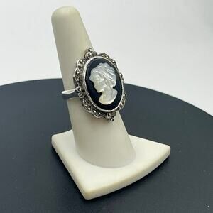 SU Vintage Sterling Silver Black OnyxCameo Ornate Filigree Setting Ring Sz 7.25